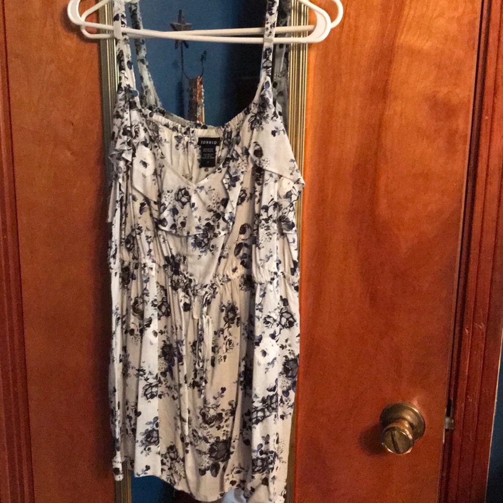 Torrid floral cami tank top size 3